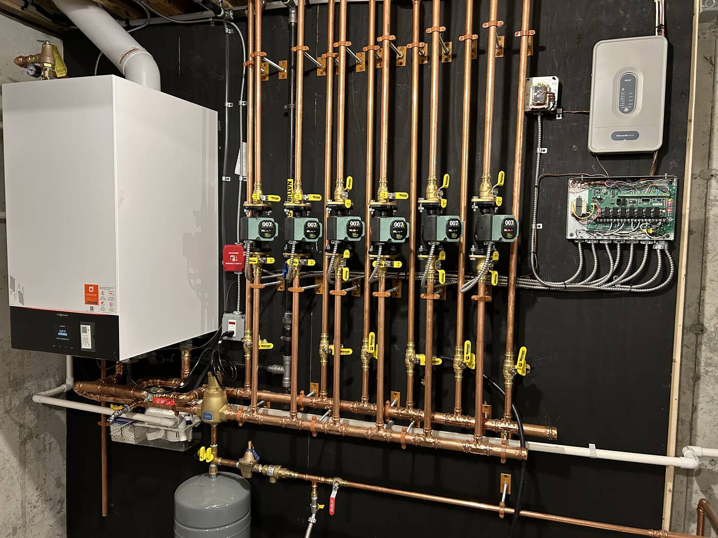 6-Zone Hydronic Boiler System